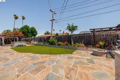 4601 Wilson Ln, Concord, CA 94521 - Photo 44
