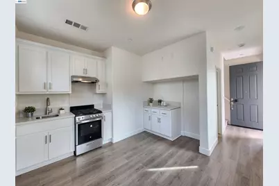 417 Mystic Ln, Pittsburg, CA 94565 - Photo 12
