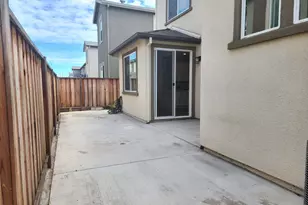 417 Mystic Ln, Pittsburg, CA 94565 - Photo 18