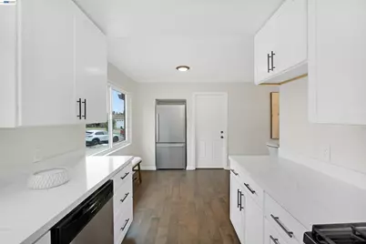 7 Newhall St, Hayward, CA 94544 - Photo 22