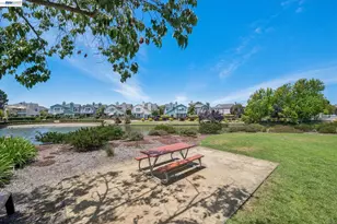 151 Purcell Dr, Alameda, CA 94502 - Photo 52