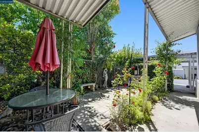 2119 Dalis #90, Concord, CA 94520 - Photo 30