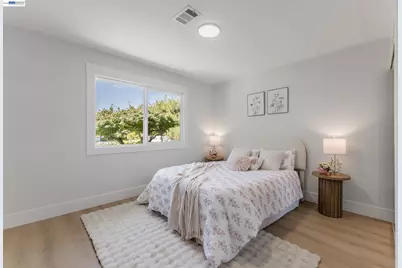 1393 Annapolis Way, San Jose, CA 95118 - Photo 20