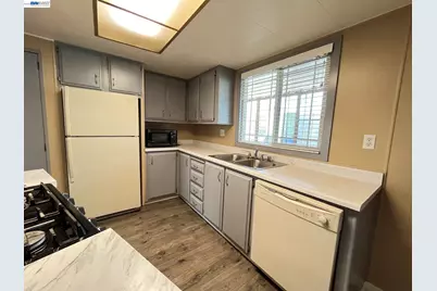 28830 Granada Dr., Hayward, CA 94544 - Photo 12