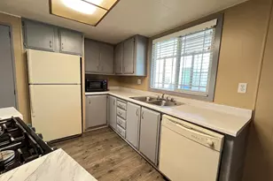 28830 Granada Dr, Hayward, CA 94544 - Photo 12