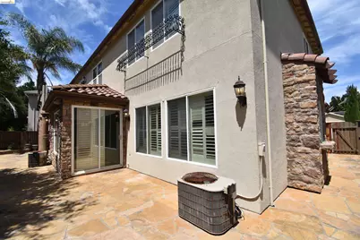 5548 Cortina Ln, Stockton, CA 95219 - Photo 38