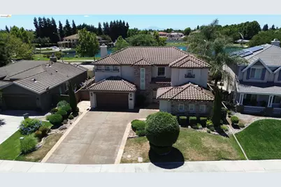 5548 Cortina Ln, Stockton, CA 95219 - Photo 36