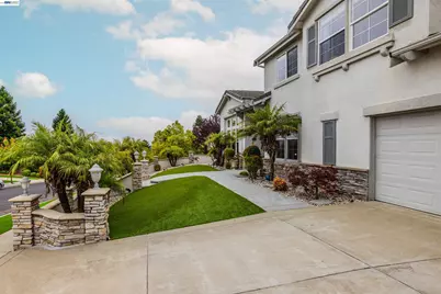 4166 Mystic View Ct, Hayward, CA 94542 - Photo 4