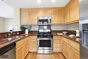 2212 Day Sailor Ct, Richmond, CA 94804 - Photo 18