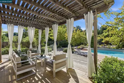 2151 Sky View Ct, Moraga, CA 94556 - Photo 30