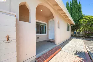 724 Lockwood Dr, Vallejo, CA 94547 - Photo 4
