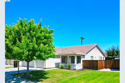 2245 Sabrina Way, Tracy, CA 95377 - Photo 4