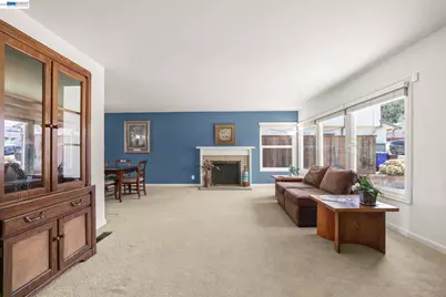 4815 Shetland Ave, Oakland, CA 94605 - Photo 2