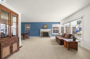 4815 Shetland Ave, Oakland, CA 94605 - Photo 2