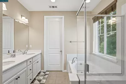 98 Belle Harbor Cir, Pittsburg, CA 94565 - Photo 20