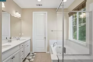 98 Belle Harbor Cir, Pittsburg, CA 94565 - Photo 20