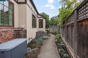 21 Oval Rd, Oakland, CA 94611 - Photo 50