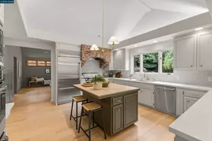 21 Oval Rd, Oakland, CA 94611 - Photo 20