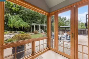 21 Oval Rd, Oakland, CA 94611 - Photo 26