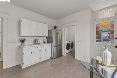 523 25th St, Oakland, CA 94612 - Photo 44