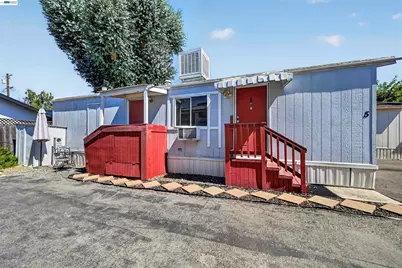 828 Olivina Ave #5, Livermore, CA 94551 - Photo 2