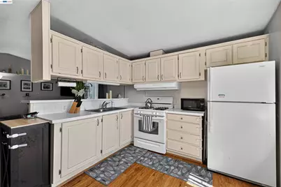 828 Olivina Ave #5, Livermore, CA 94551 - Photo 6