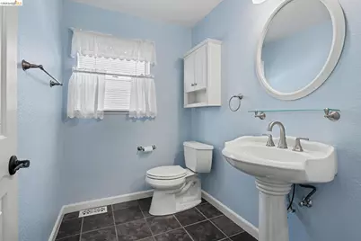 316 Amberleaf Way, Brentwood, CA 94513 - Photo 18