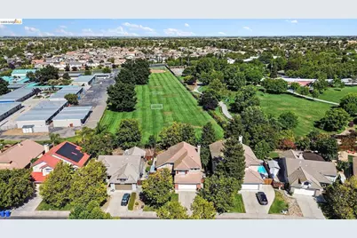 316 Amberleaf Way, Brentwood, CA 94513 - Photo 36