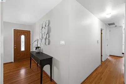 885 Devonshire Ave, San Leandro, CA 94579 - Photo 2