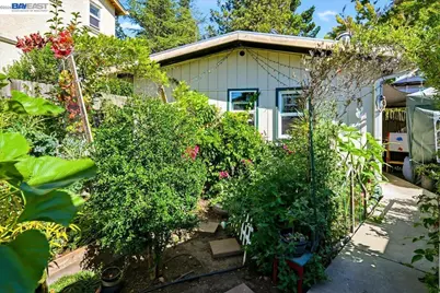 4231 Somerset Ave, Castro Valley, CA 94546 - Photo 32
