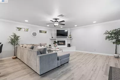 15940 Warfield Rd, Lathrop, CA 95330 - Photo 4