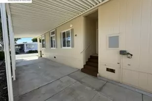29282 Nantucket Way, Hayward, CA 94544 - Photo 32