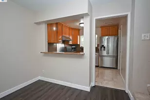 17994 Azalea Rd, Hayward, CA 94541 - Photo 12