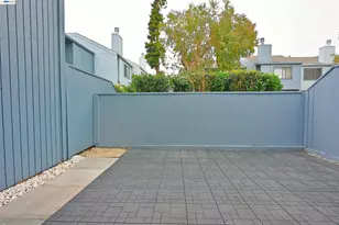 17994 Azalea Rd, Hayward, CA 94541 - Photo 2
