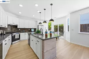 112 Ridgepoint Ct, Hercules, CA 94547 - Photo 18