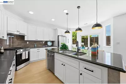 112 Ridgepoint Ct, Hercules, CA 94547 - Photo 20