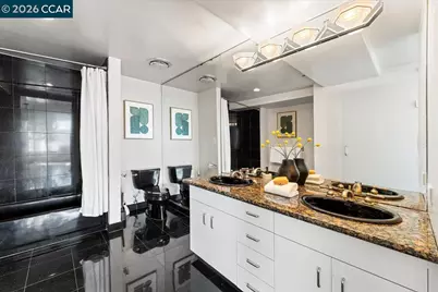 6363 Christie Ave #406, Emeryville, CA 94608 - Photo 18