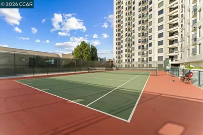 6363 Christie Ave #406, Emeryville, CA 94608 - Photo 18