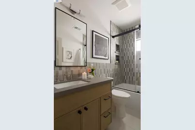 1646 10th St, Berkeley, CA 94710 - Photo 26