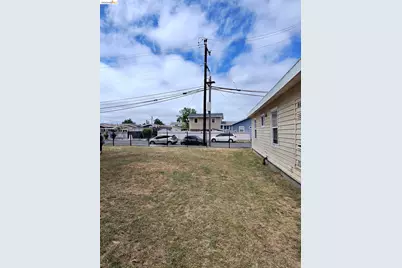 1102 69th Ave, Oakland, CA 94612 - Photo 4