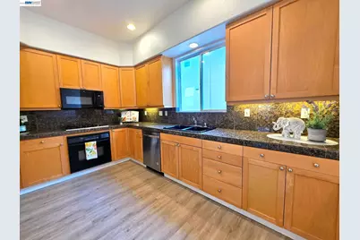 831 Heavenly Pl, Milpitas, CA 95035 - Photo 6