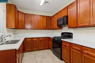 4239 Clay Creek Way, Sacramento, CA 95838 - Photo 4