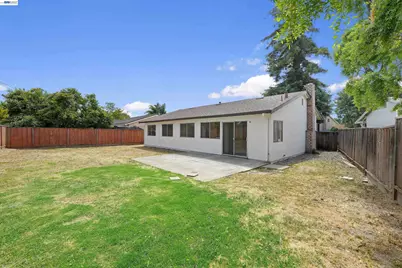 32466 Lake Berryessa Dr, Fremont, CA 94555 - Photo 28