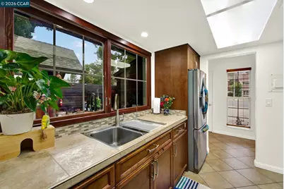6472 Trinidad Dr, San Jose, CA 95120 - Photo 32