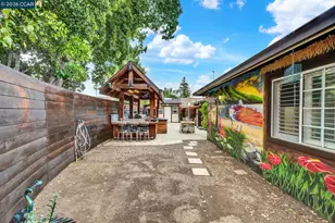 6472 Trinidad Dr, San Jose, CA 95120 - Photo 52