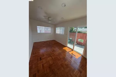918 Royal St, Oakland, CA 94603 - Photo 10