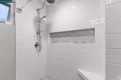 557 43rd St, Oakland, CA 94609 - Photo 20