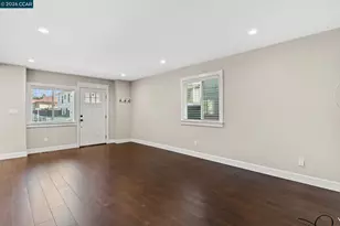 557 43rd St, Oakland, CA 94609 - Photo 12