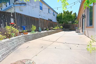 1725 Hazeltine Way, Fairfield, CA 94533 - Photo 46