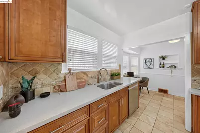 2760 Best Ave, Oakland, CA 94619 - Photo 16